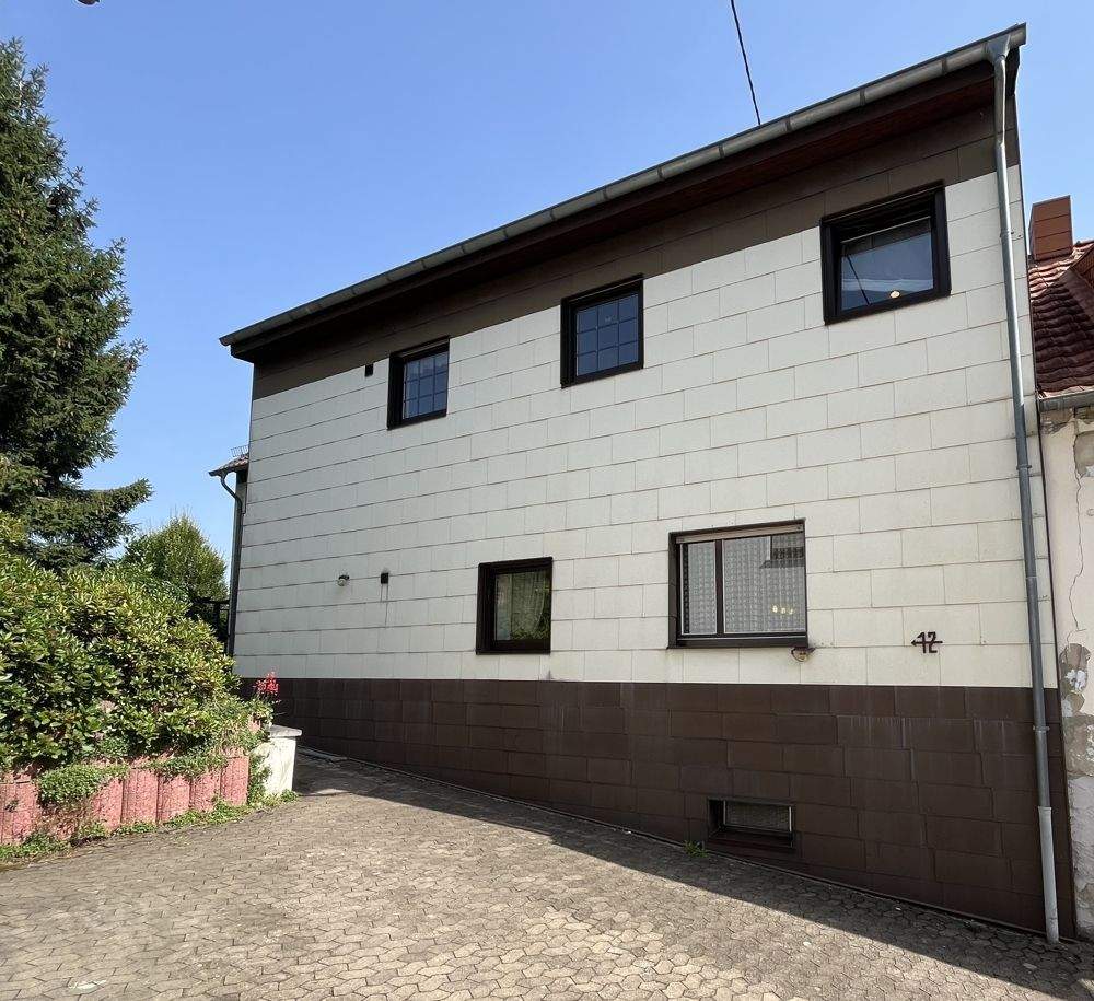 Thumbnail-Mehrgenerationenhaus in ruhiger Lage mit weitläufigem Garten