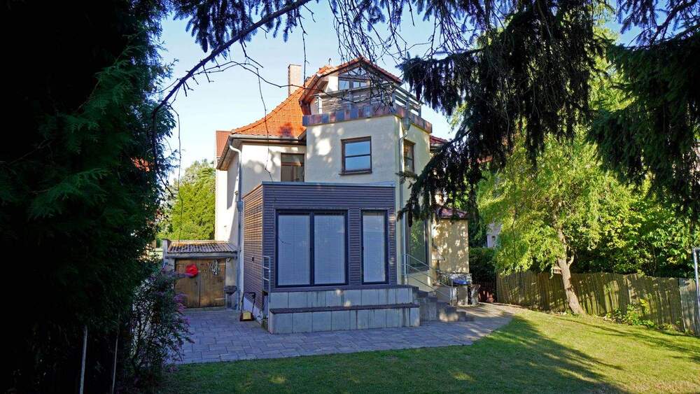 Thumbnail-Absolute Seltenheit! Freistehendes Einfamilienhaus mit modernem Anbau in der begehrten Westvorstadt