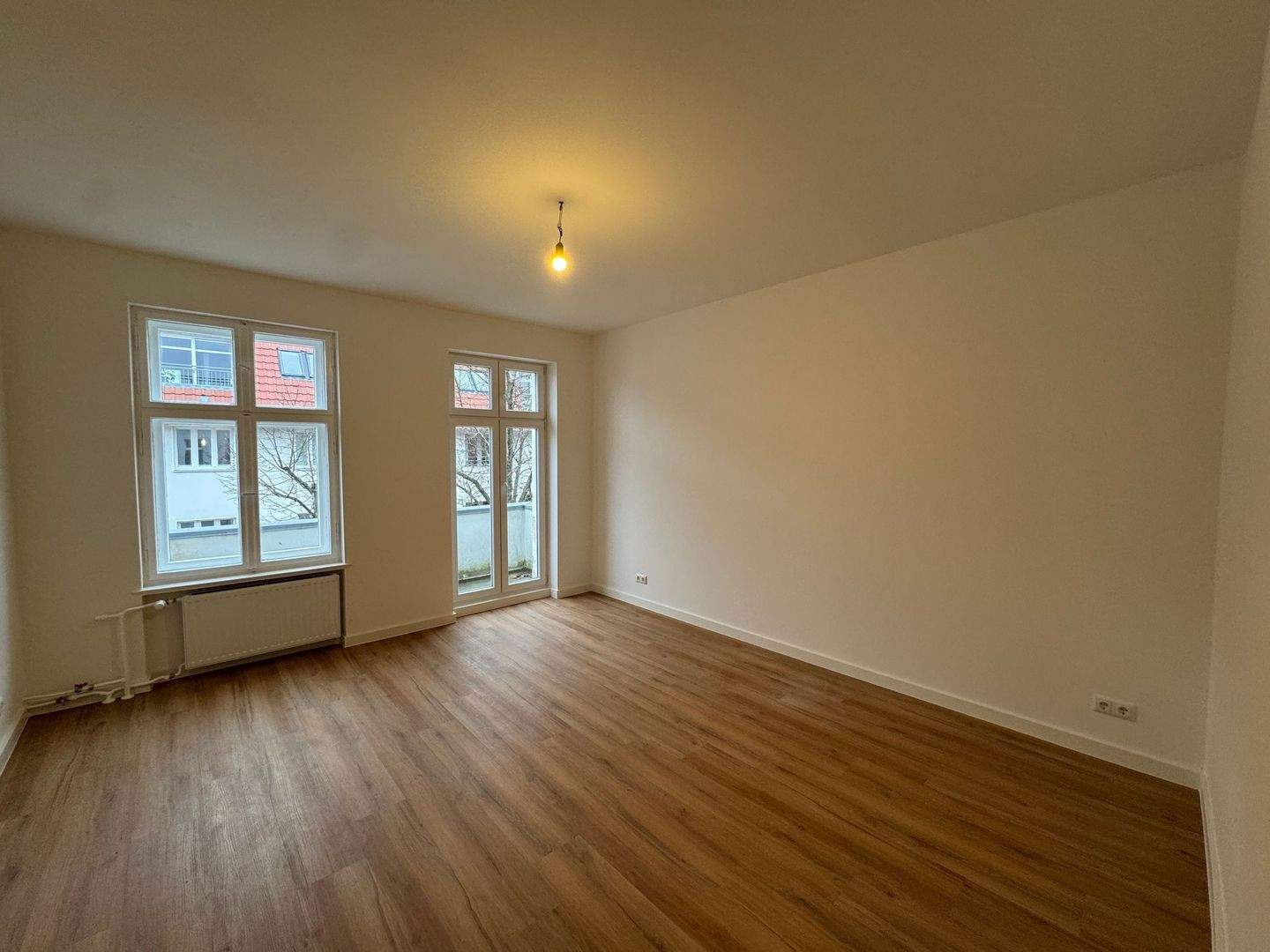 Thumbnail-Erstbezug nach Sanierung: Helle 3-Zimmer-Wohnung in Berlin - Emser Straße