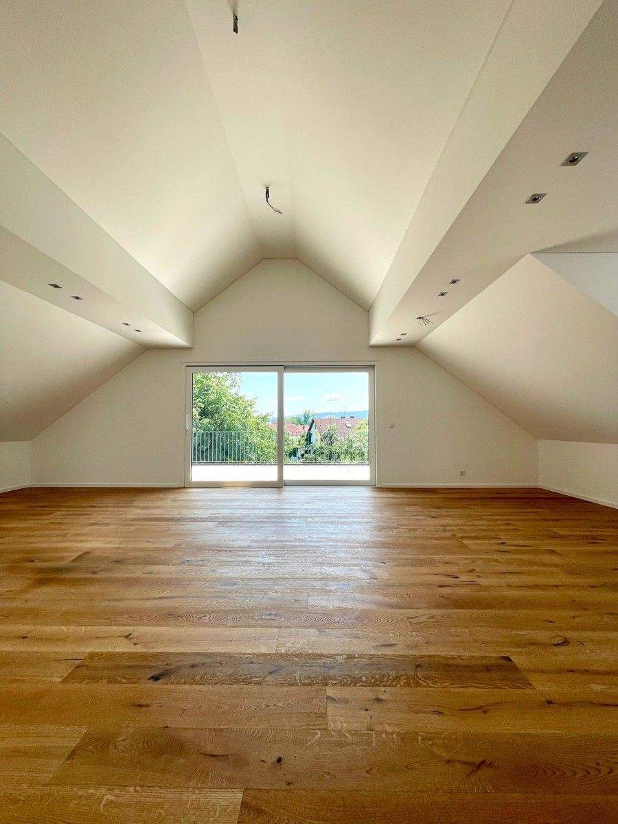 Thumbnail-Letzte Neubau DG-Wohnung mit 30 m² Südbalkon & Alpenblick