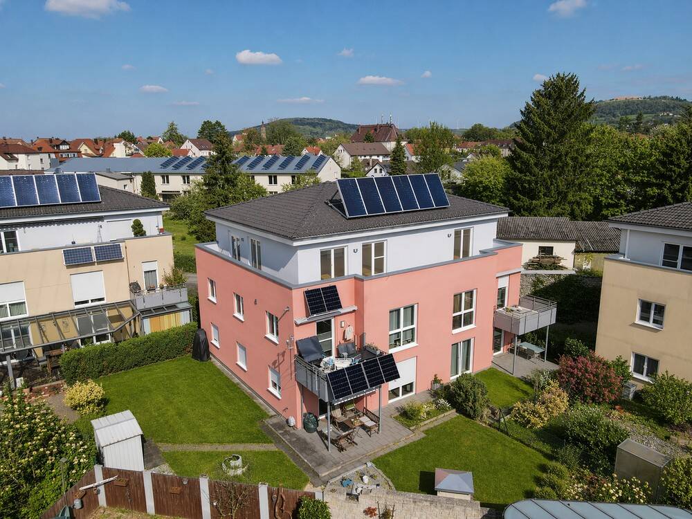 Thumbnail-PENTHOUSE - 4-Zimmer-Eigentumswohnung mit TG-Stellplatz