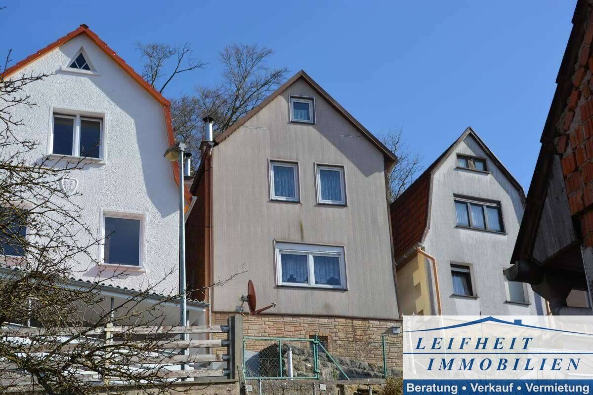 Thumbnail-Einfamilienhaus mit Potenzial und Aussicht - nur 27.000 €