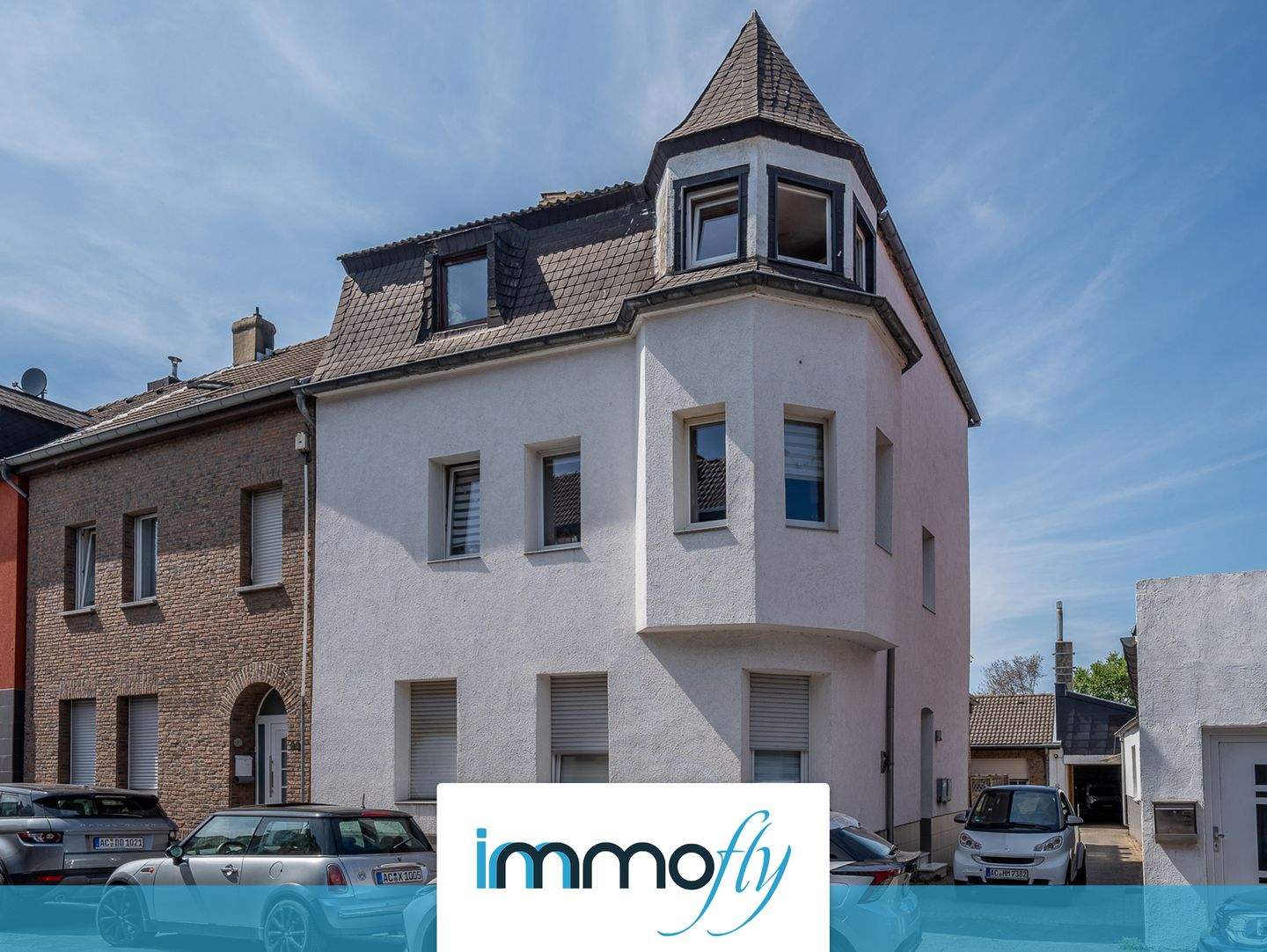 Thumbnail-Solides Zweifamilienhaus, perfekt geschnitten, mit Balkon, Terrasse und 217 m² Wohnfläche