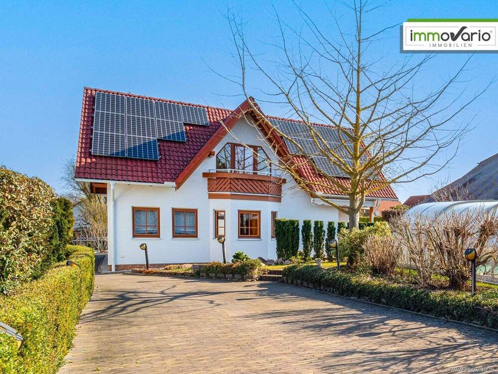 Thumbnail-Wunderschönes Fertigteilhaus mit Pool und Doppelgarage in Ottersleben zu verkaufen!