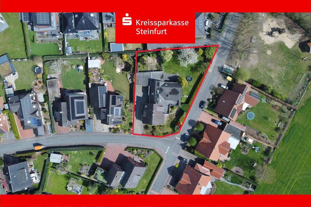 Thumbnail-Mehrgenerationen-Ensemble mit großem Grundstück in Recke-Steinbeck