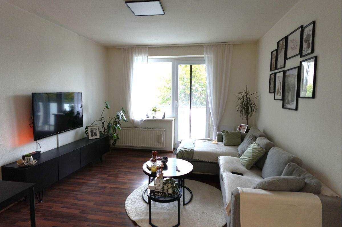 Thumbnail-Ihr neues Zuhause: Zentrale 3-Zimmer-Wohnung mit sonnigem Balkon und Garage