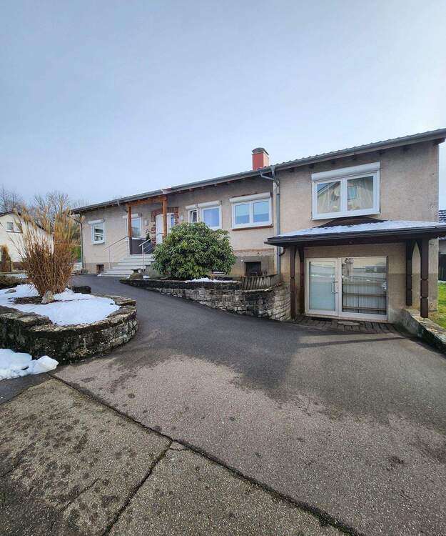 Thumbnail-Viel Platz für Familie oder tolle WOHNENARBEITEN Kombi