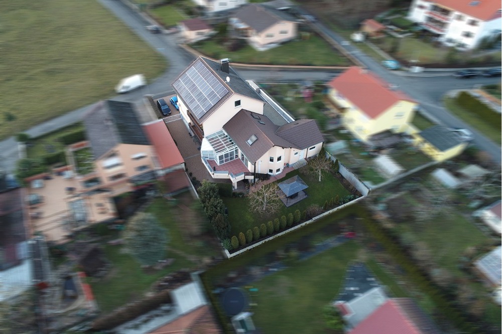 Thumbnail-Sehr gepflegtes, freistehendes Mehrfamilien- Generationenhaus, zur Eigennutzung und Kapitalanlage