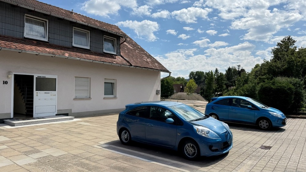 Thumbnail-Mehrfamilienhaus mit Gewerbe: 6,4% Ankaufsrendite