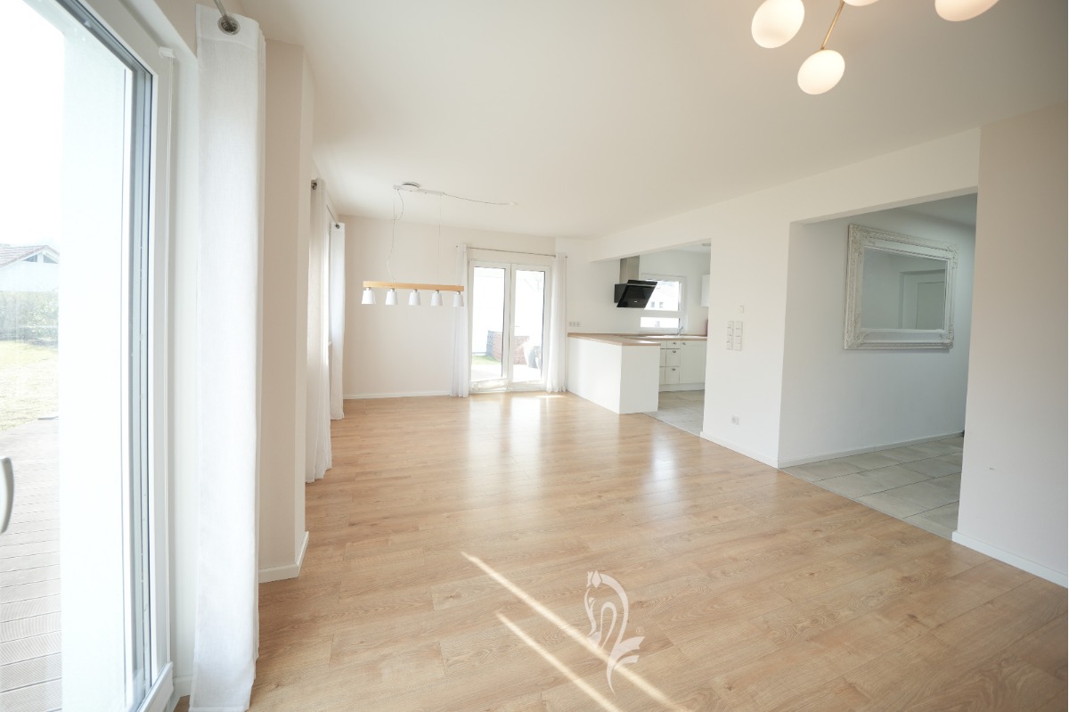 Thumbnail-A+ Energieeffizienzhaus: Perfekt für Familien - mit 6 Zimmern auf sonnigem Grundstück