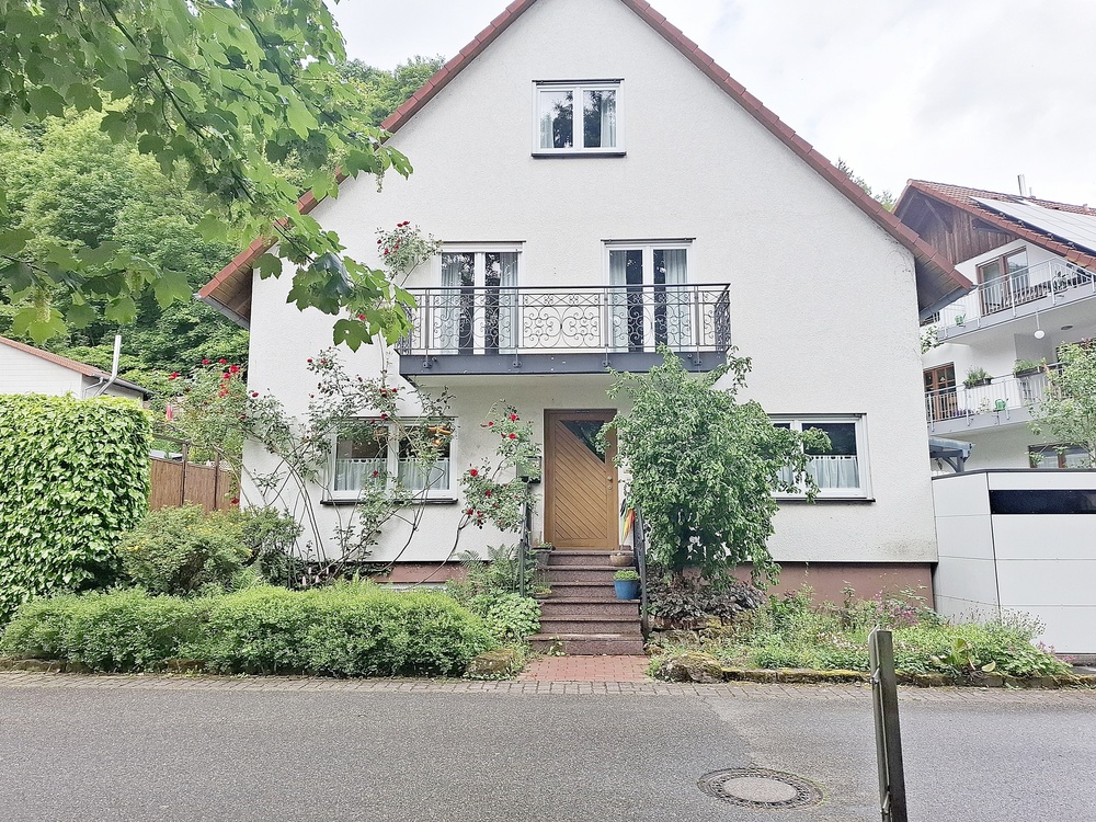 Thumbnail-Geräumiges Haus in ruhiger, aber zentraler Lage