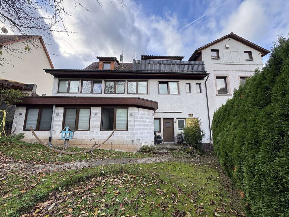 Thumbnail-Teilsaniertes 3-Familienhaus in Pforzheim-Würm