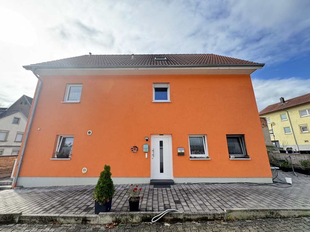 Thumbnail-Energieeffizientes EFH mit Einliegerwohnung, Terrasse und großem Hof