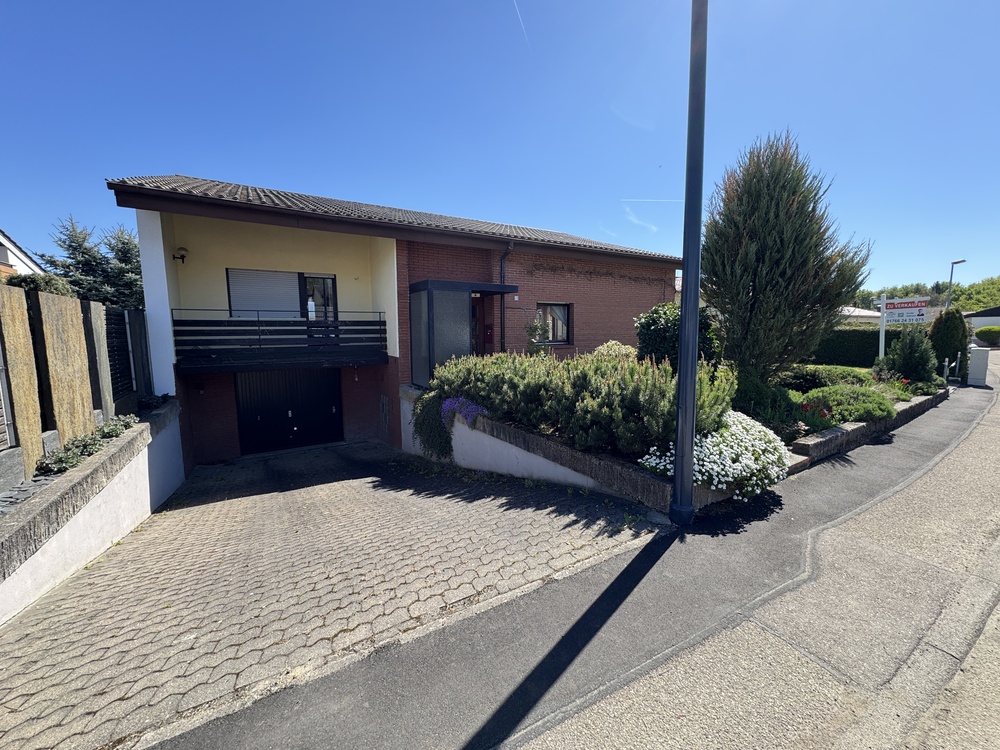 Thumbnail-Freistehendes Haus mit Wärmepumpe in ruhiger, gehobener Lage von Lienzingen