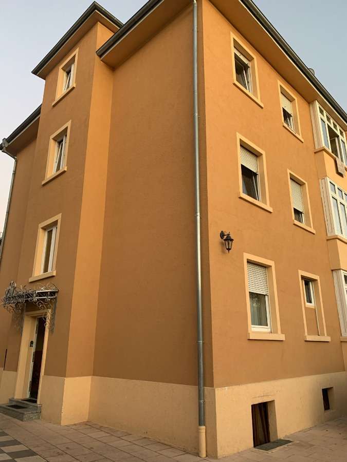 Thumbnail-Mehrfamilienhaus in Frankfurt-Unterliederbach vollvermietet