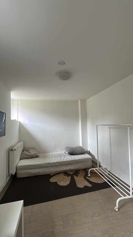 Thumbnail-Möbliertes Apartment ab sofort frei