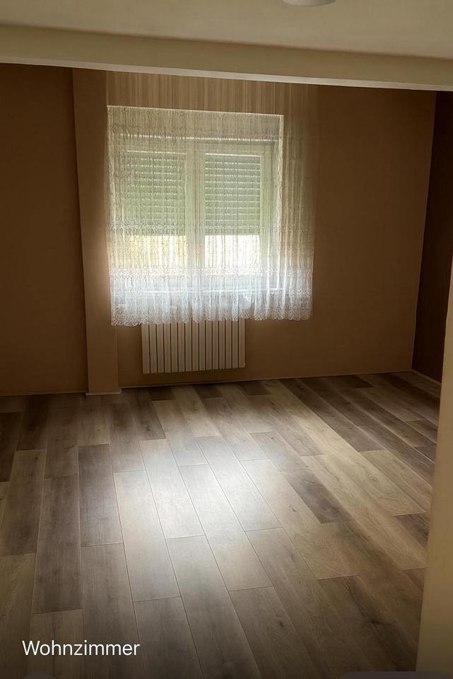 Thumbnail-73 m2 EG-Wohnung - 3 Zimmer - Ideal für Paare oder kleine Familen