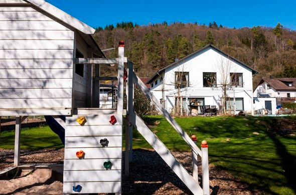 Thumbnail-Freistehendes Einfamilienhaus auf großzügigem Grundstück