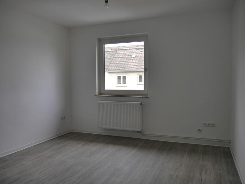 Thumbnail-Schöne 3-Zimmer-Wohnung mit Tageslichtbad in Hanau-Großauheim zu vermieten