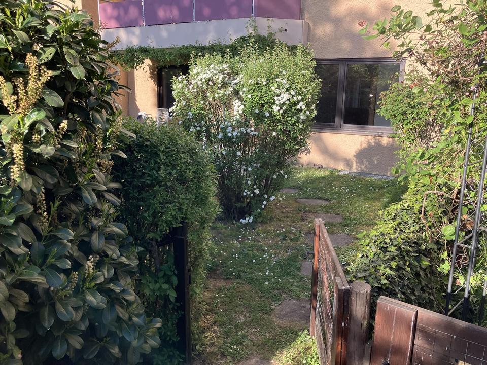 Thumbnail-Helle 3,5-Zimmer-Gartenwohnung in ruhiger Lage von Stuttgart-Botnang