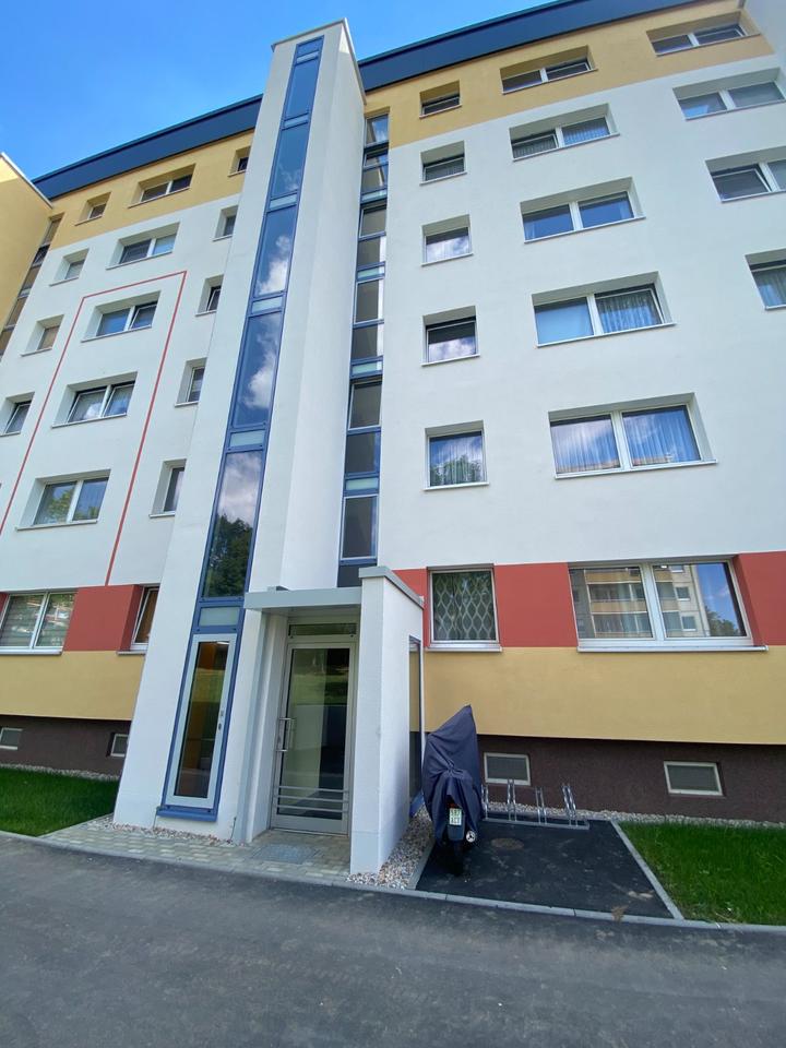 Thumbnail-Schöne 4-Raum-Wohnung für Familien mit Dusche im Erdgeschoss.