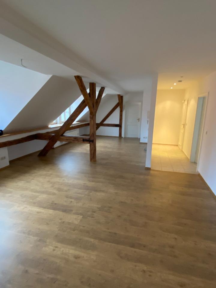 Thumbnail-Hochwertige Dachgeschoßwohnung im Herzen von Roßlau
