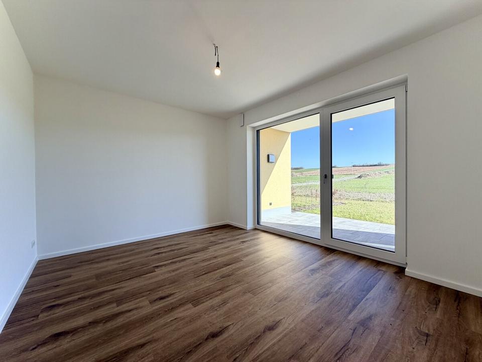 Thumbnail-Neubau-Erstbezug: Helle 2-Zimmer-Wohnung mit Süd-Terrasse und eigenem Garten!