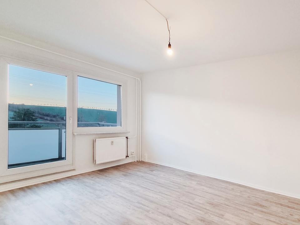 Thumbnail-Wir renovieren! 1-Zimmer-Wohnung mit Balkon! **Personenaufzug**