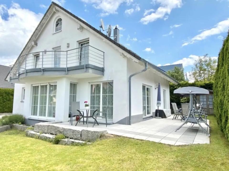 Thumbnail-Freistehendes EFH Albstadt Tailfingen provisionsfrei