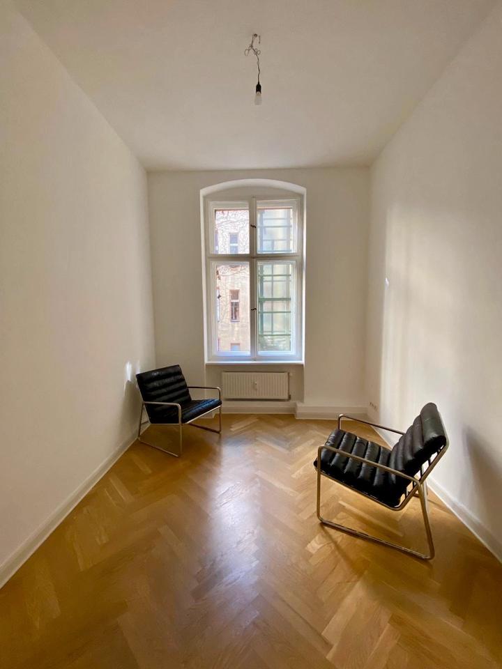 Thumbnail-Therapieraum zur Untermiete in stilvoller Altbau-Praxis am Viktor