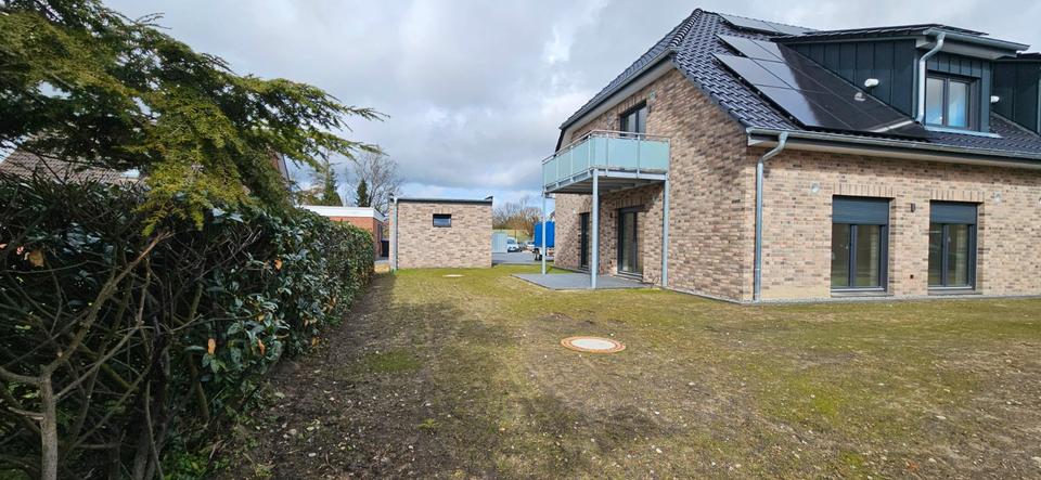 Thumbnail-NEUBAU - Wohnhaus in Hammah 3 Z.-Wohnung im EG mit großem Garten