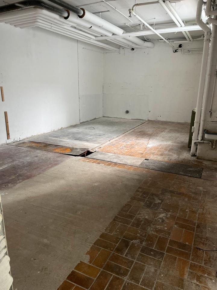 Thumbnail-Gewerbefläche Halle Lager