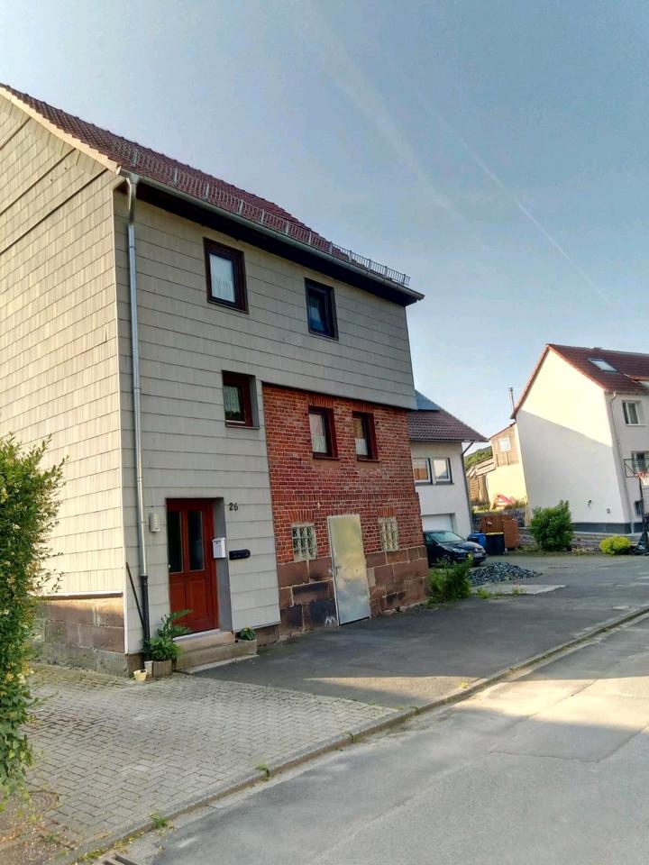 Thumbnail-Haus mit Unterstellfläche