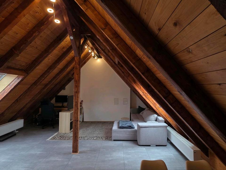 Thumbnail-Möblierte Dachgeschoss Wohnung für 6 Monate ab März Untervermiet