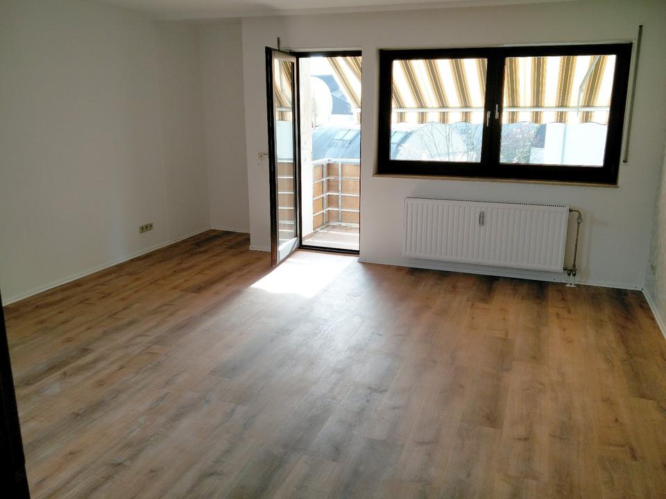 Thumbnail-Helle 3 Zimmer Wohnung in zentraler Lage
