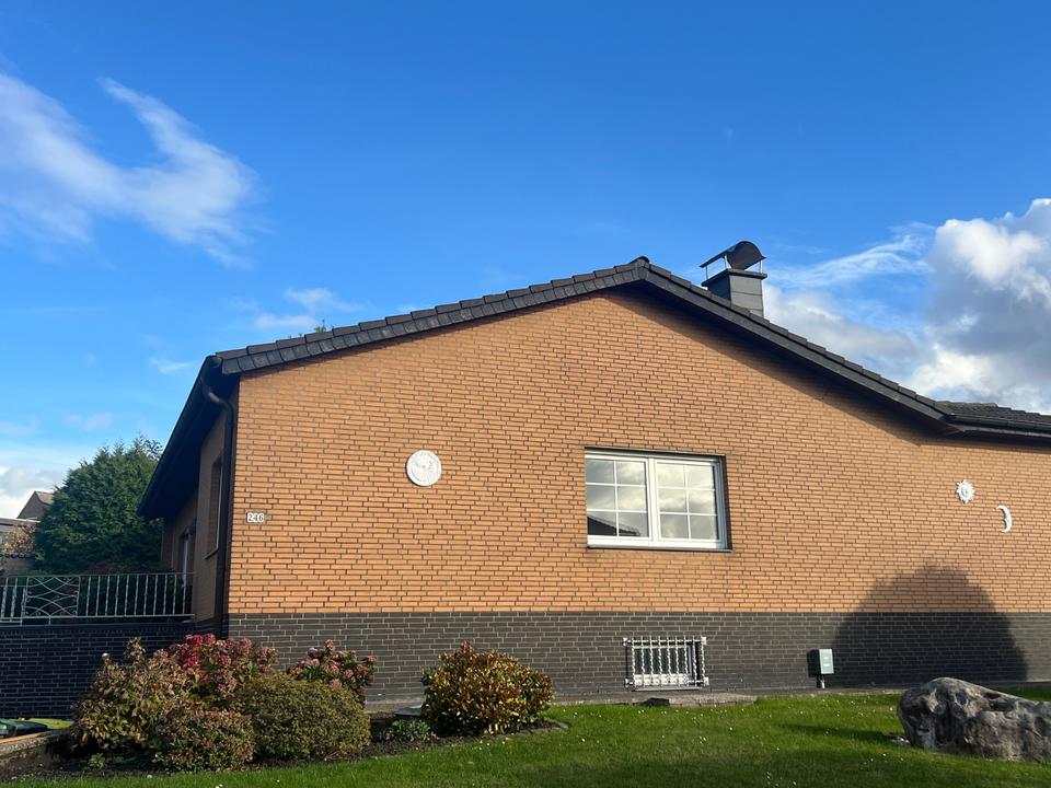 Thumbnail-Freistehender Bungalow mit Garten+Garage (Aachen-Köln)