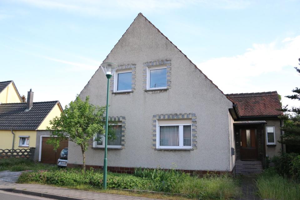 Thumbnail-freistehendes Einfamilienhaus in ruhiger Ortsrandlage von Wörlitz