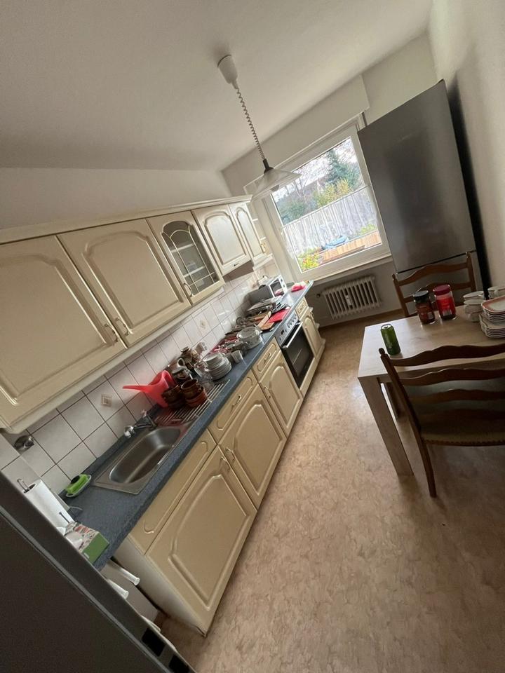 Thumbnail-Wohnung im 1. OG mit Balkon und PKW-Stellplatz im Hof