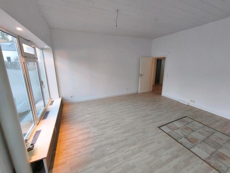 Thumbnail-2ZKB Wohnung in LeunStockhausen