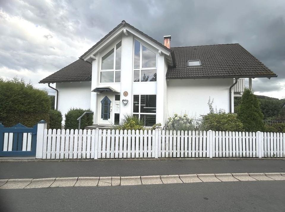 Thumbnail-Erstbezug: Tolle 4-Zi-Wohnung im 1.Stock (DG) mit EBK, 2 Bäder, Balkon & 2 Stellplätzen in TOP-Lage