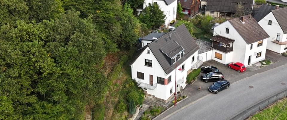 Thumbnail-Zweifamilienhaus in Rossbach (Wied)