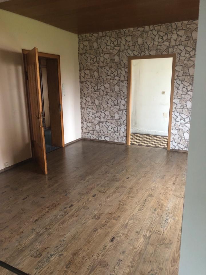 Thumbnail-Sonnige 2,5 Zimmer Wohnung in Quierschied zu vermieten