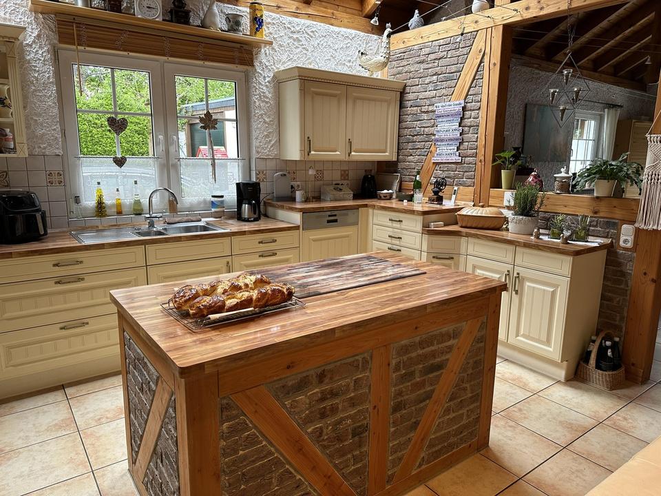 Thumbnail-192qm Wohnung im mediterranen Stil in Jugendstilhaus in Flamersheim