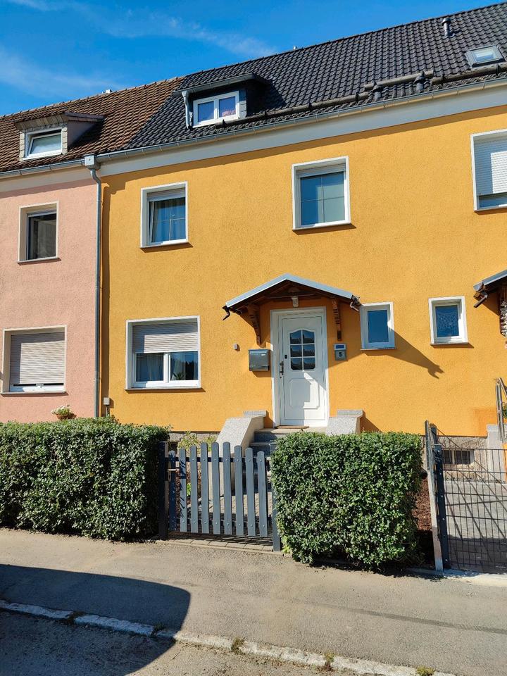 Thumbnail-Reihenhaus zu Vermieten in Langenweißbach