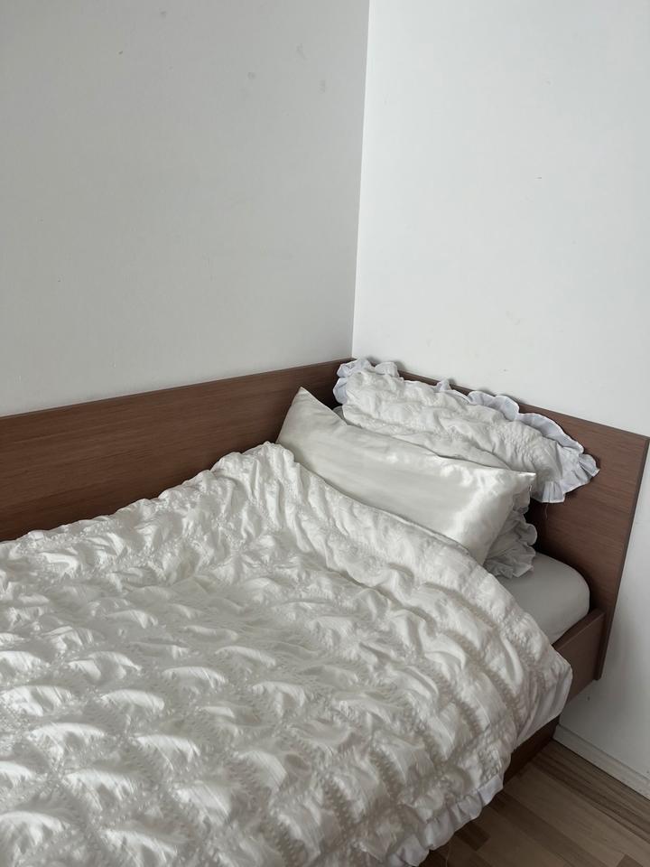 Thumbnail-WG Zimmer in Garching super Lage! (Nur Frauen)