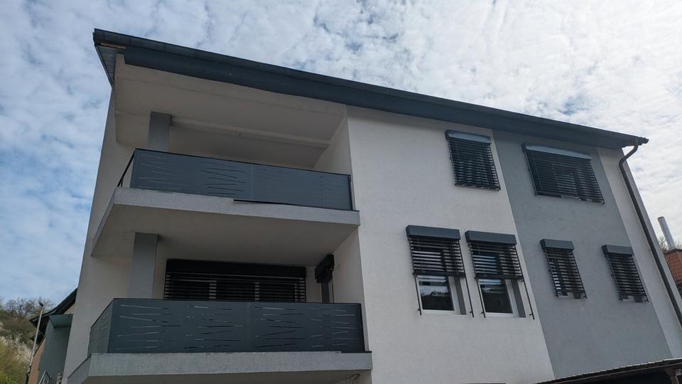Thumbnail-Ein- Zweifamilienhaus, Gesamtfläche 464 m², Grundstück: 527m²