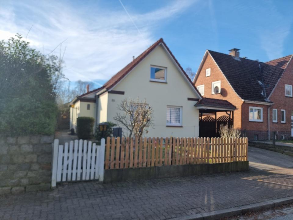 Thumbnail-Einfamilienhaus mit 5 Zimmer und Garten in Norderstedt - Garstedt
