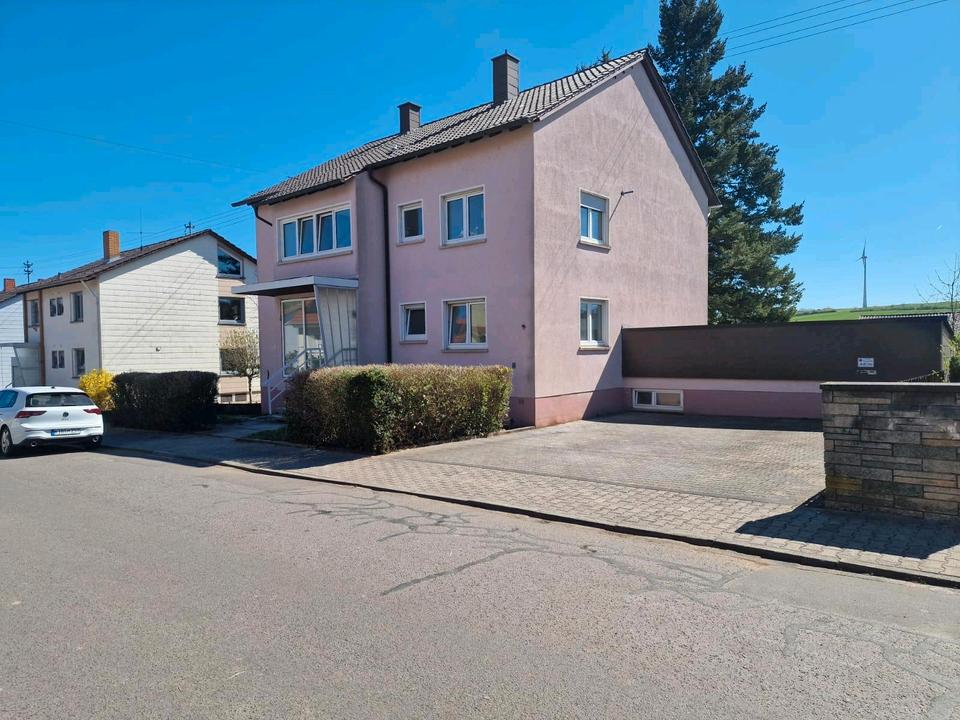 Thumbnail-EG Wohnung 2 Garagen 4 Stellplätze Garten