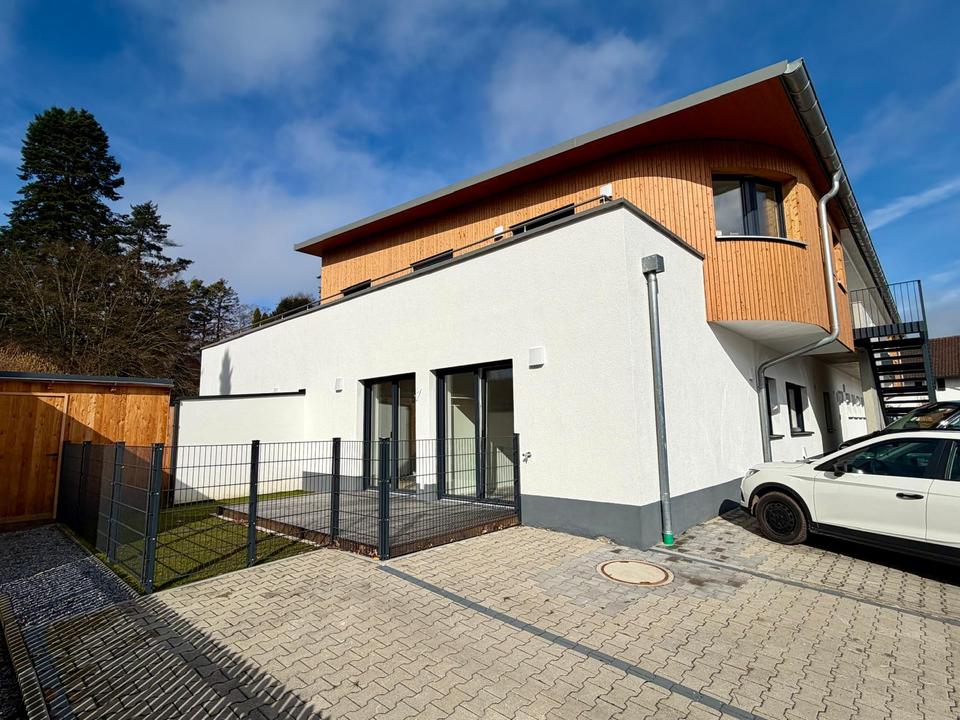 Thumbnail-Erstbezug, Helle 3,5 Zimmer Wohnung, 104 qm, Terrasse, Stellplatz