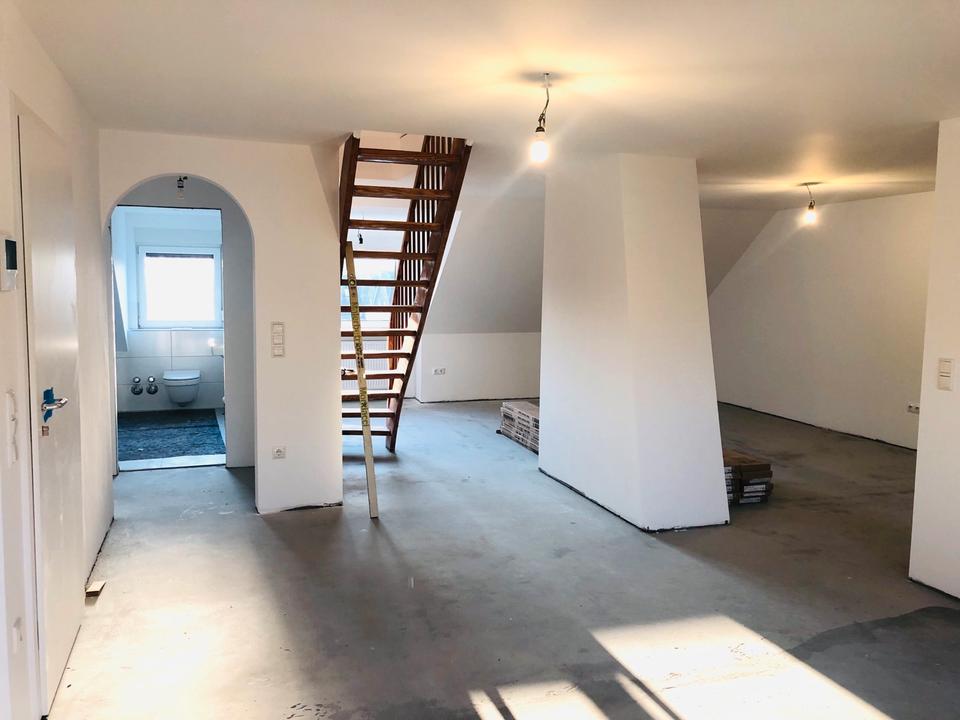 Thumbnail-Sanierte Dachgeschosswohnung mit 115qm Wohn- u. Nutzfläche